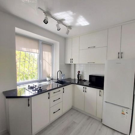 2-Х Комнатная Квартира Taraz Zewnętrze zdjęcie