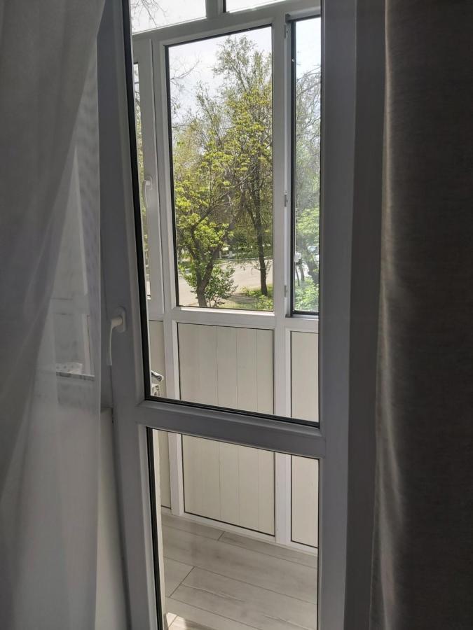 2-Х Комнатная Квартира Taraz Zewnętrze zdjęcie